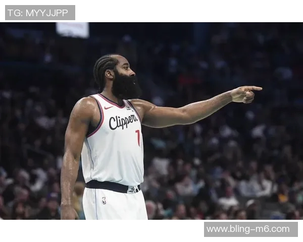 快船半场领先篮网16分哈登状态火热小卡贡献7分3断祖巴茨表现低迷